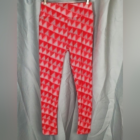 Lularoe leggings, Valentines themed, Xs & Os, One Size - Picture 2 of 4